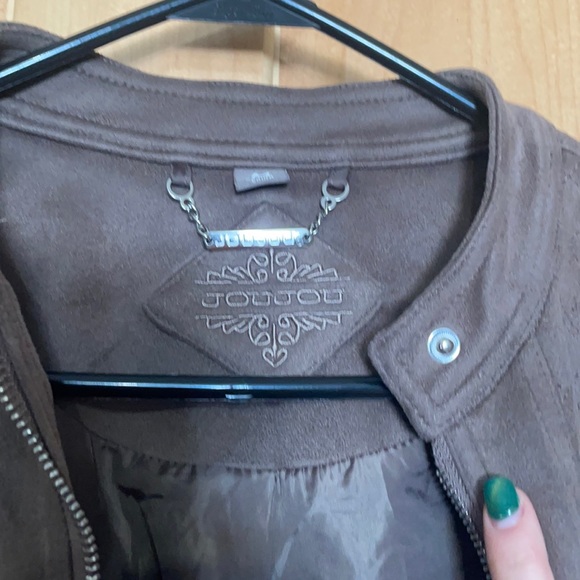 Bomber jacket! - Picture 2 of 3